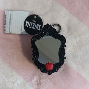 Bath & Body Works Snow White Mirror Keychain/Hand Sanitizer holder